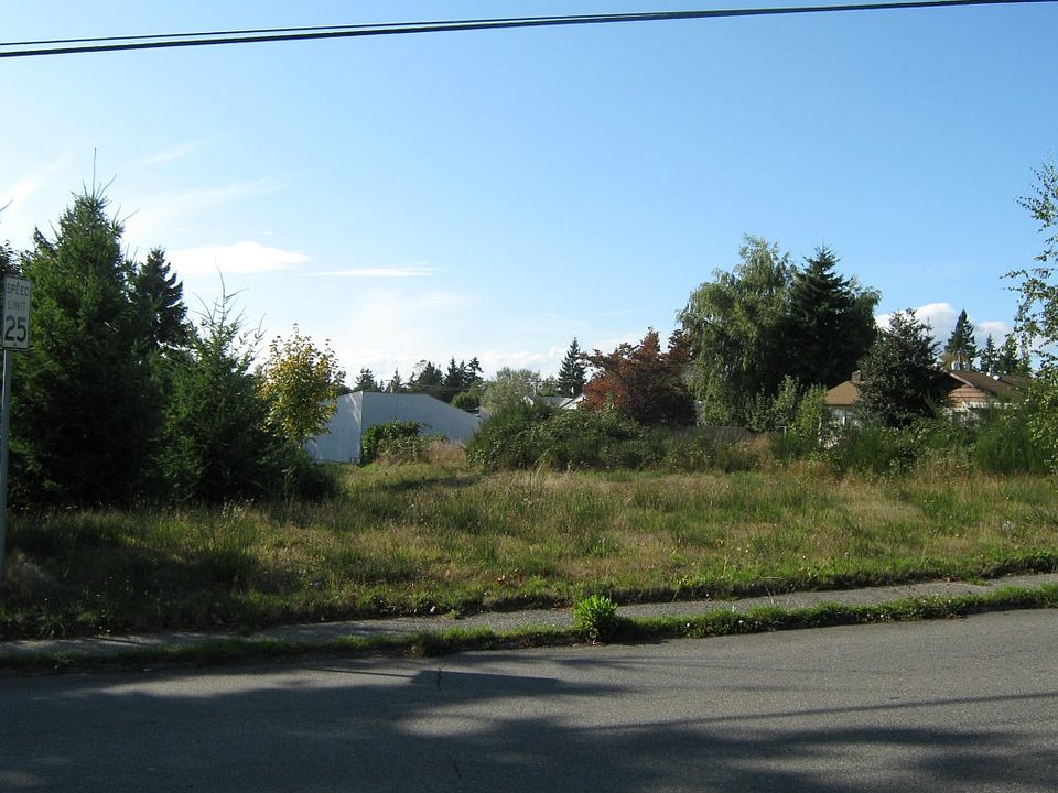 2nd image of 2641 Cherry Ave