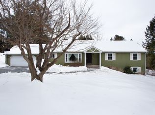 599 Country Club Rd, Avon, CT 06001