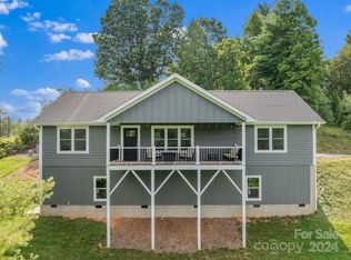 107 Clear View Dr, Mars Hill, NC 28754