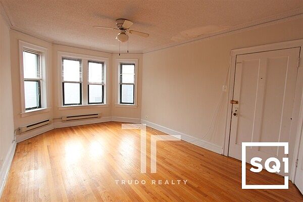 1st image of 3839 N Greenview Ave #3841-1E