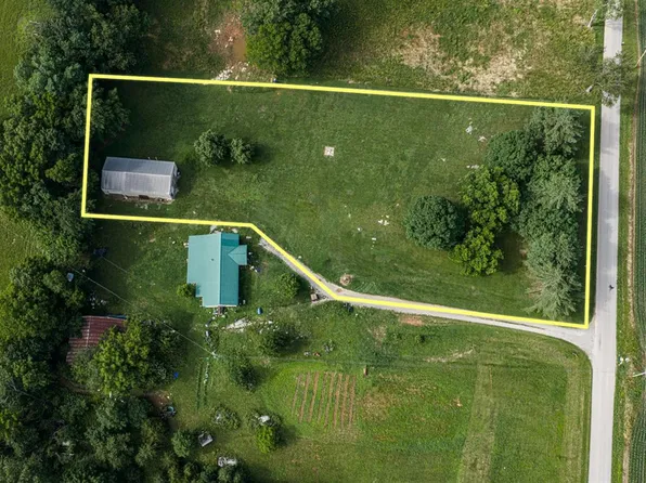 3896 Petros Browning Rd, Rockfield, KY 42274