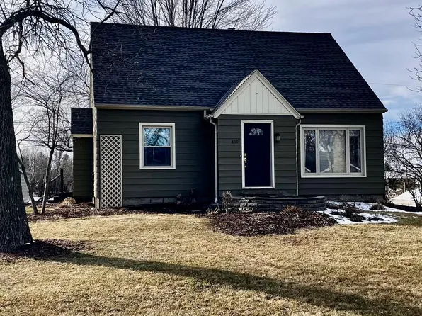 409 3rd St, Prinsburg, MN 56281
