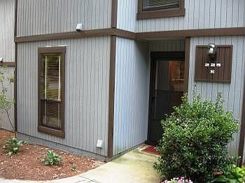 1st image of 225 E Village Ln