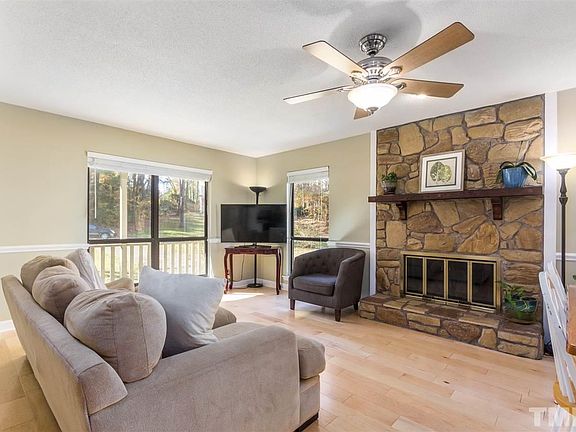 4th image of 4305 Abbey Pl