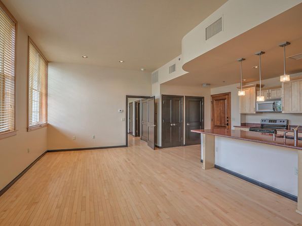 303 Central Ave NE #204