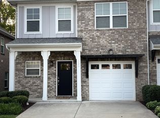 326 Banbury Dr, Gallatin, TN 37066