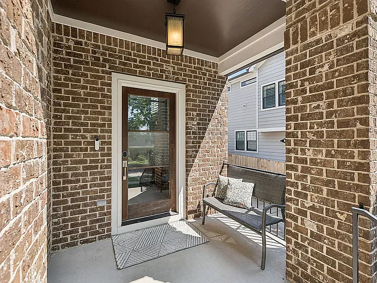 2302 Sunset Pl — Photo 42