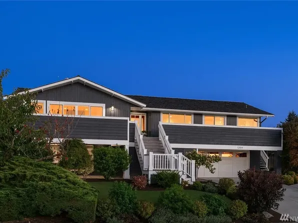 12119 SE 17th Pl, Bellevue, WA 98005