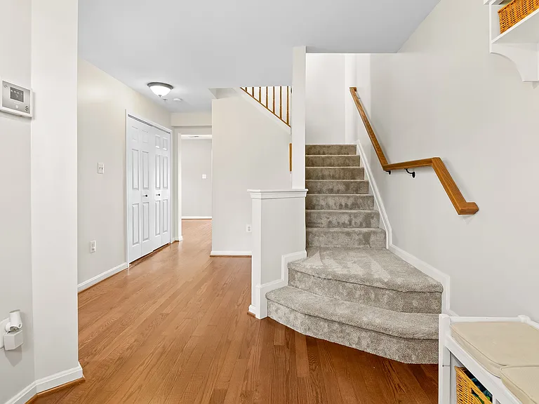 1015 Carbondale Way — Photo 2