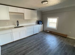 16 Bridge 16c St, New Braintree, MA 01531