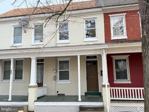307 Walnut St #1/2