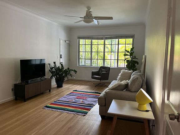 3rd image of 840 Lenox Ave