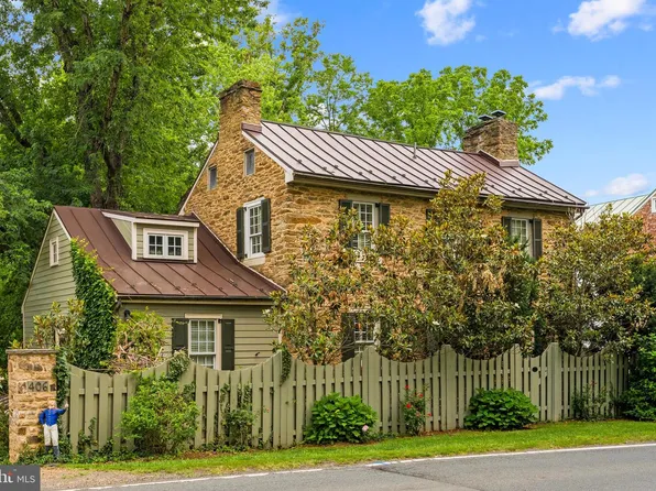 406 E Washington St, Middleburg, VA 20117