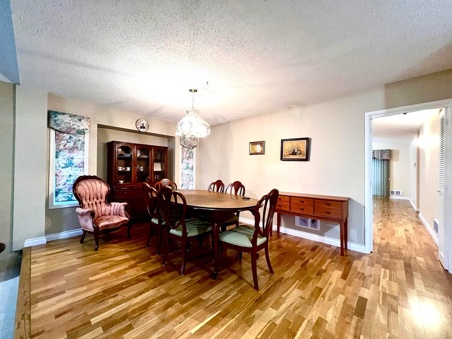 3 bed, 1717 sqft, $3,400 — Photo 3