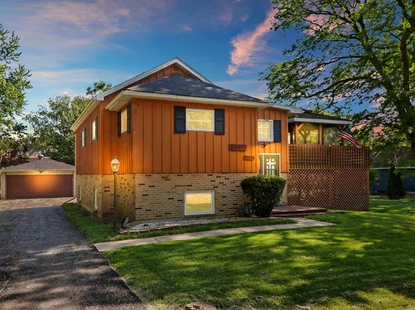23313 81st PLACE, Salem, WI 53168