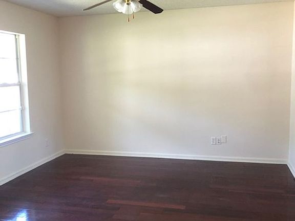 2nd image of 130 Finn Cir
