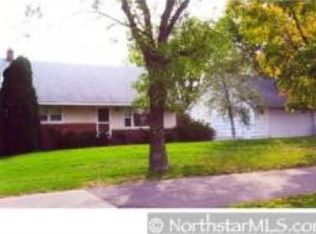 527 River Rd NE, Hanover, MN 55341
