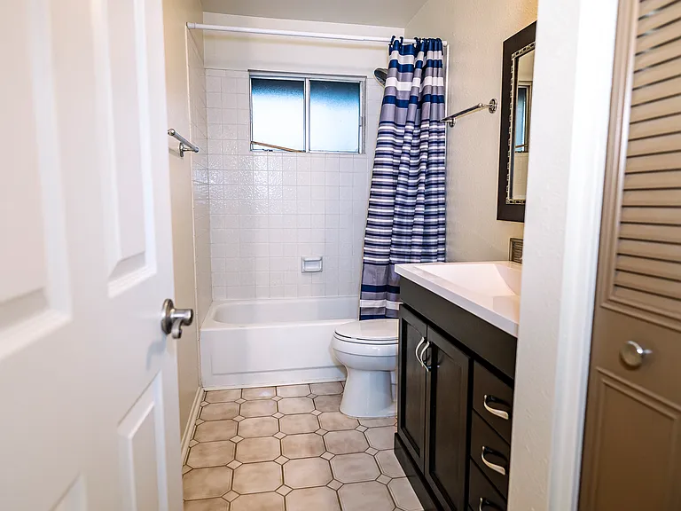 17609 N 45th Ave — Photo 21