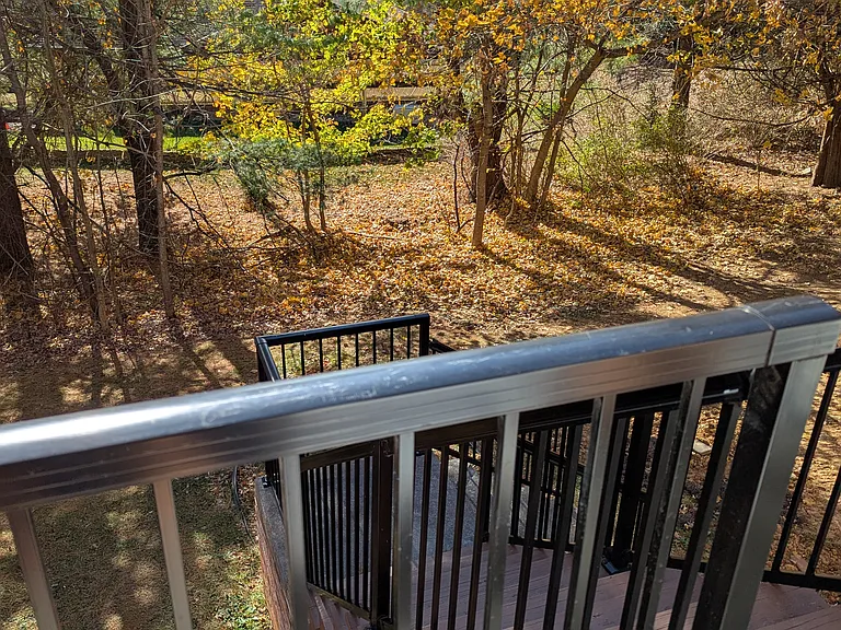 1706 Boxwood Dr #B — Photo 12