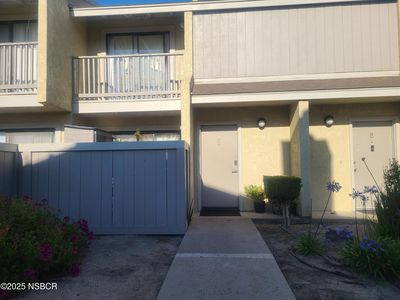 1101 W Cypress Ave APT C, Lompoc, CA, 93436