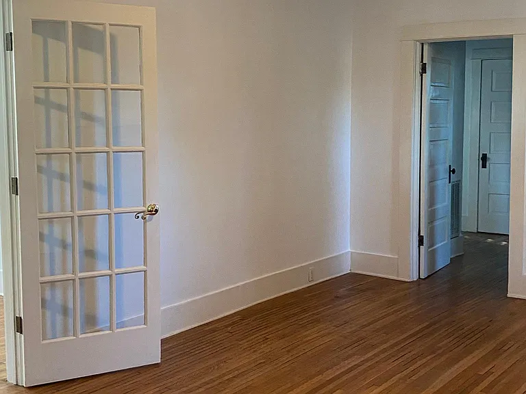 443 Locust Ave SE — Photo 5
