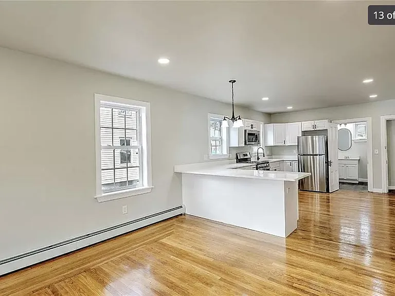 589 Public St #1 — Photo 7