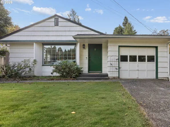 1328 Oak St, Lake Oswego, OR 97034
