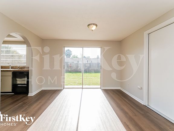 5th image of 1007 Coldstream Ct