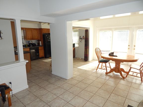 Dining Room/Kitchen