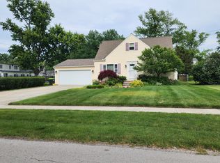 143 Berkshire Rd, Avon Lake, OH 44012