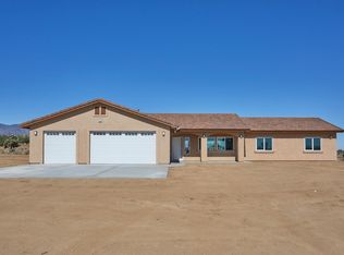 10580 Manada Rd, Phelan, CA 92371
