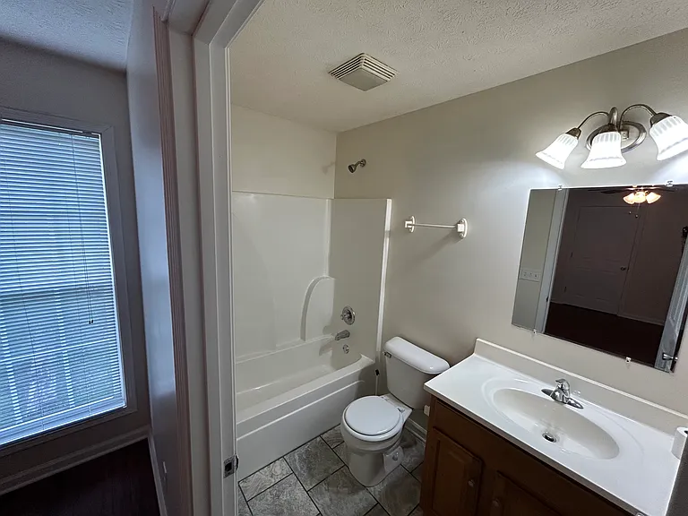 2701 Bowling Green Rd #2701 — Photo 5