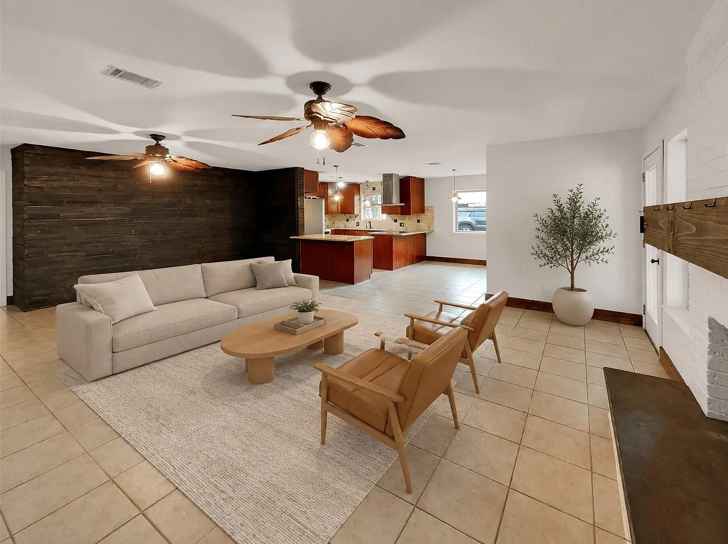 4 bed, 2.5 bath, 2138 sqft, $2,495 — Photo 4