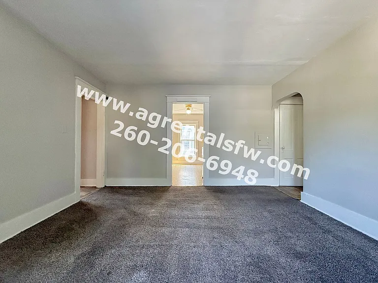 1002 Columbia Ave — Photo 5
