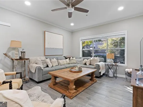 2700 Pine Tree Rd NE Unit 1019, Atlanta, GA 30324