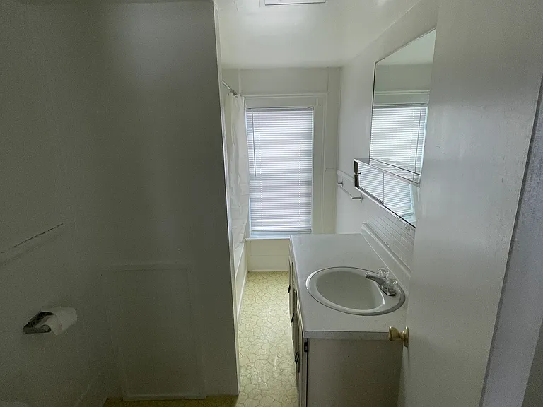 3 Martin St #4 — Photo 4
