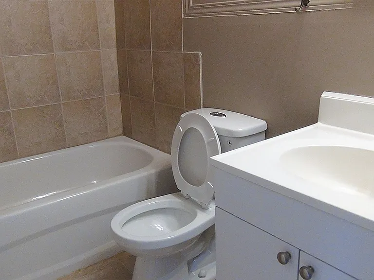 10730 111th St NW — Photo 5