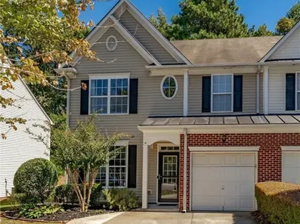 3719 Hutchinson Trace Dr, Cumming, GA 30040