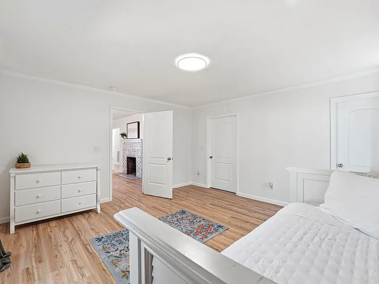 1425 Central Dr — Photo 33