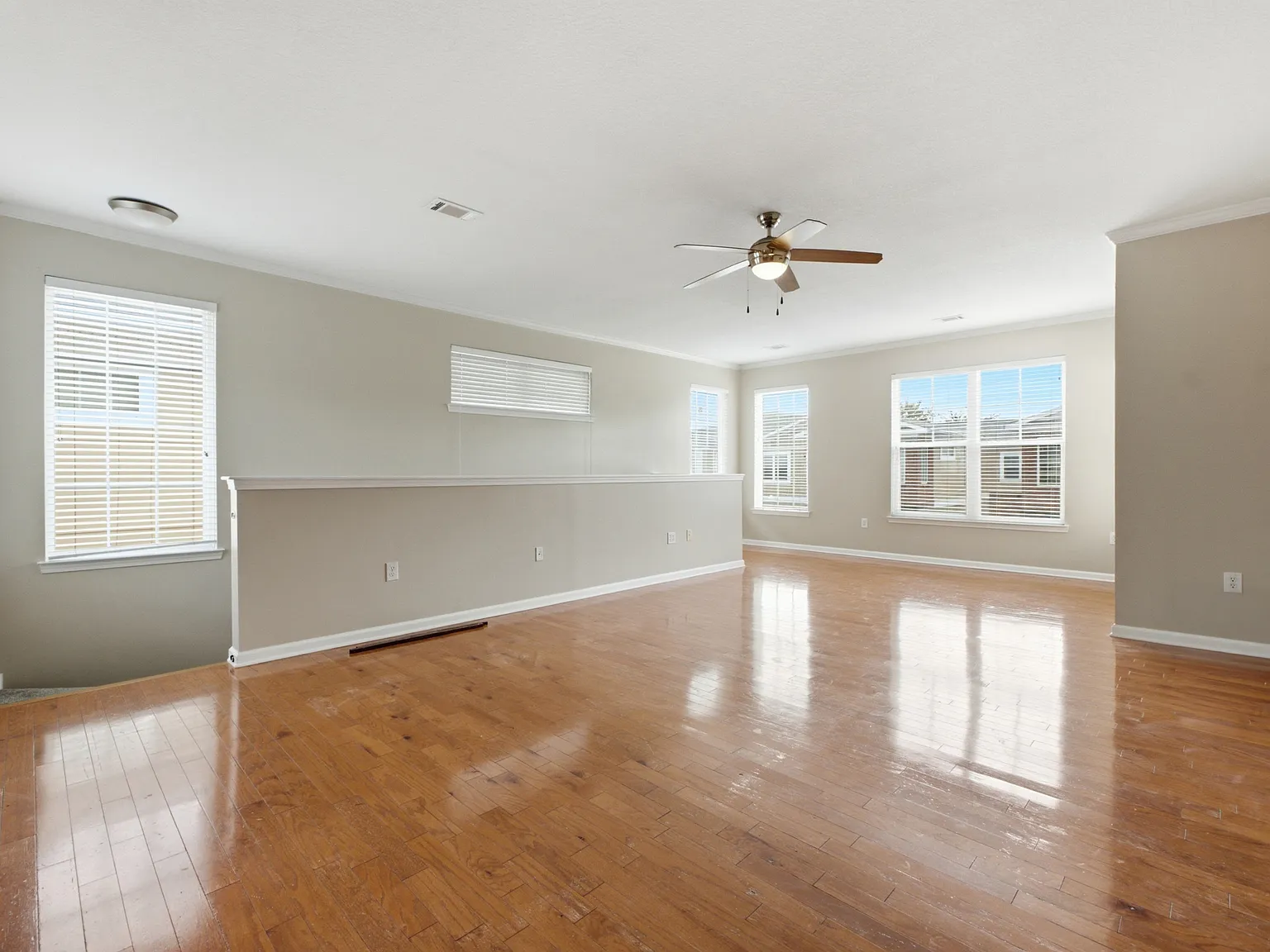 3 bed, 1665 sqft, $1,800 — Photo 1
