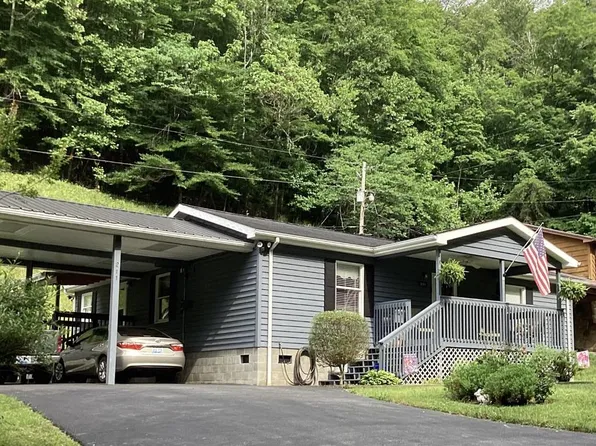 211 Meade Hts, Pikeville, KY 41501