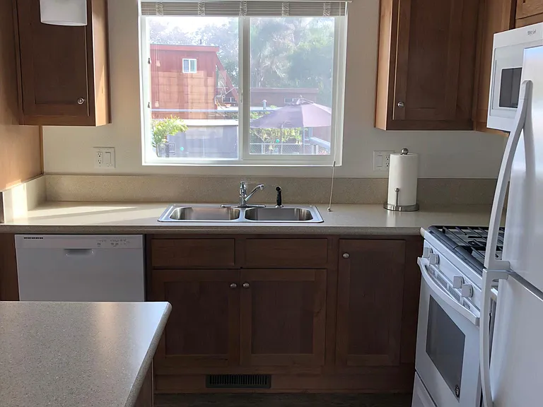170 Diana St #3 — Photo 3