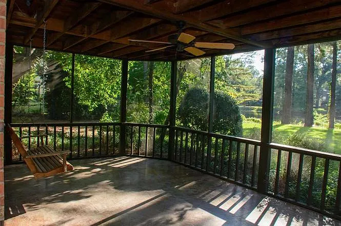 4 bed, 4508 sqft, $4,595 — Photo 3