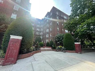 Rented by SpaceReqs LLC