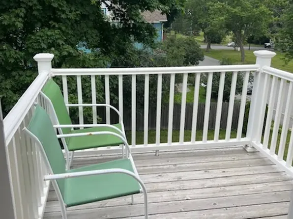 421 French St APT B, Bangor, ME 04401