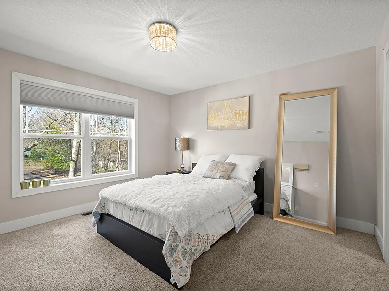 12601 Ridgemount Ave W — Photo 13