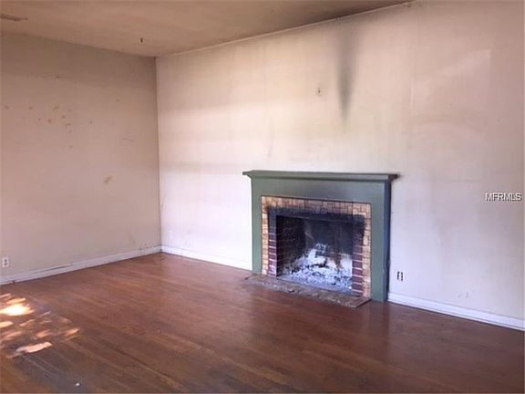 5th image of 2106 W Lowry Ave