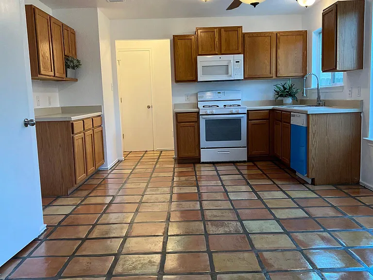 702 Camino Alto Dr — Photo 15