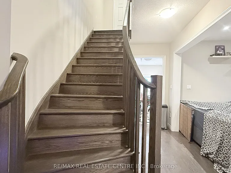 110 Rivertrail Ave — Photo 11
