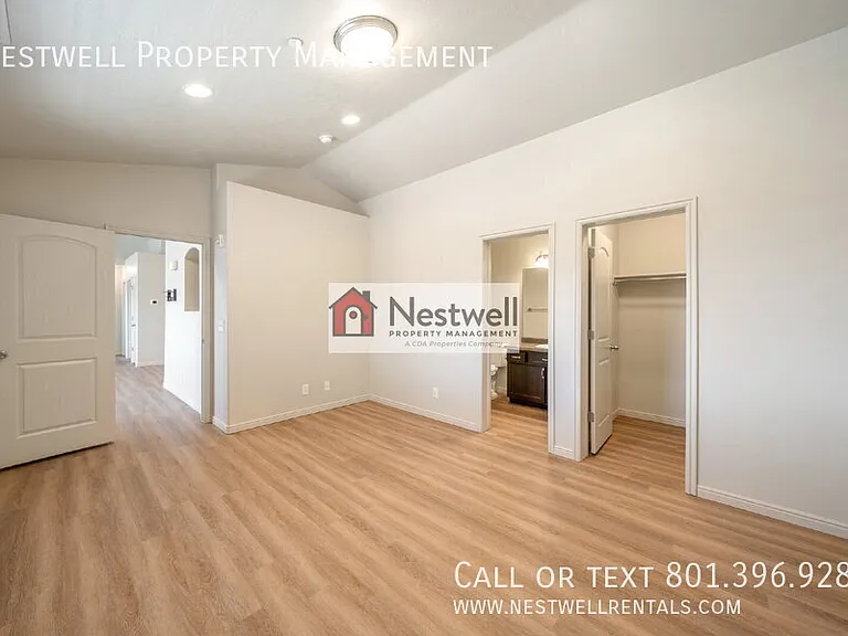 999 W Village River Ln #B9 — Photo 9